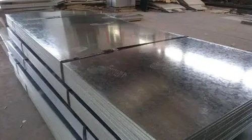 SUS는 뜨겁게 갈바나이즈 강 시트를 담갔습니다