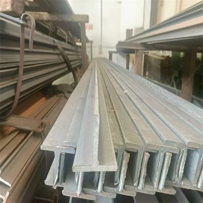 알로이 스틸 T 바 15CrMo 300 * 300 * 12mm 열로 굴린 6m 또는 12m 길이 검은 색